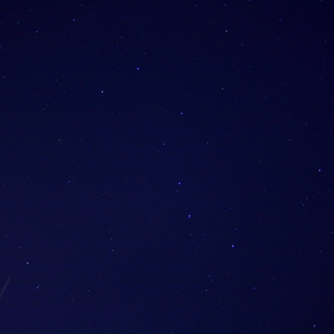 凛と佇む北斗七星