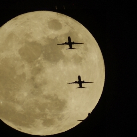 X'masのムーンクロス