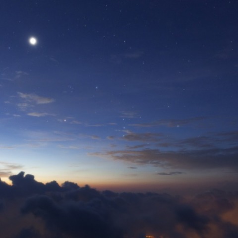 富士山7合目から見た真夏のオリオン