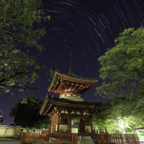 川越・喜多院多宝塔と北天の日周運動