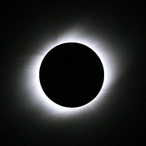 ふじ丸から見た皆既日食