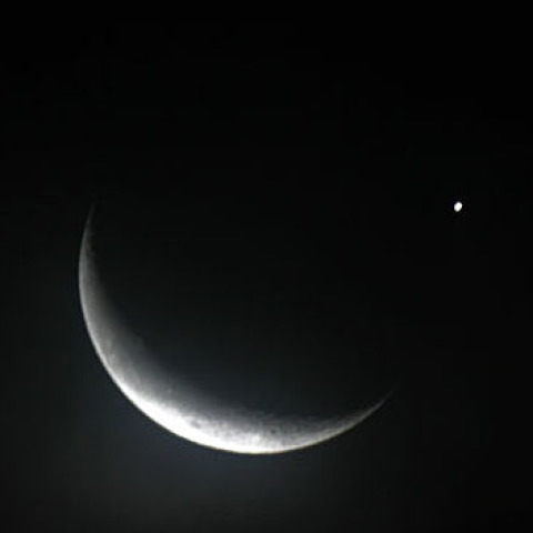金星食後の月