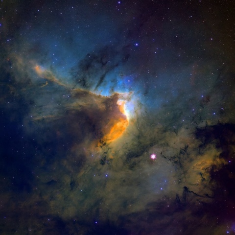 Sh2-155（洞窟星雲）