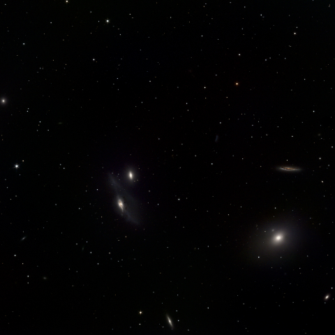 マルカリアンの銀河鎖