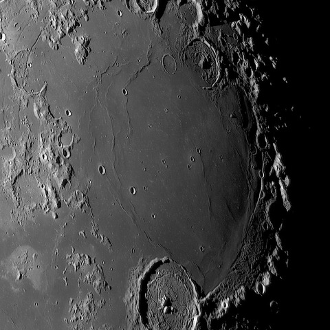 湿りの海とガッサンディ・クレーター