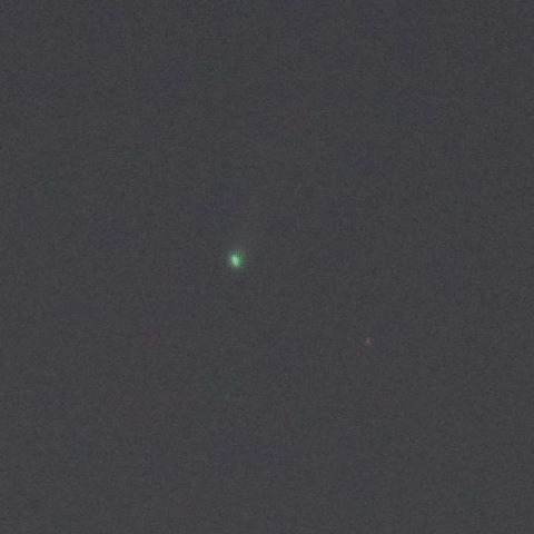 市街地・月明かり・低空でのアイソン彗星