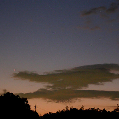 水星と並ぶ　アイソン彗星