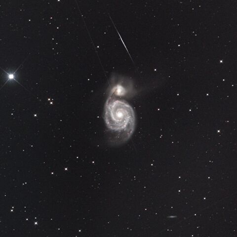 M51と流星 りょうけん座