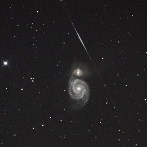 M51と流星 りょうけん座