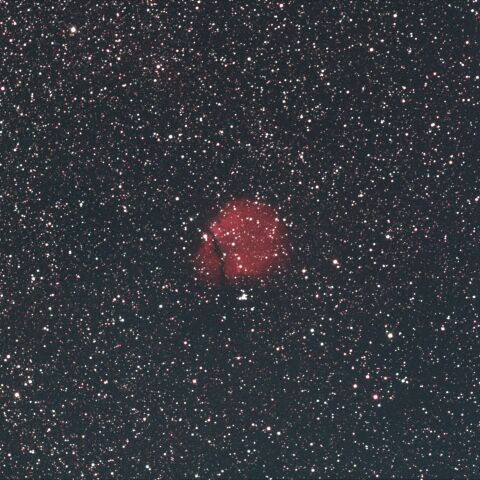 Sh2-302 雪だるま星雲 とも座