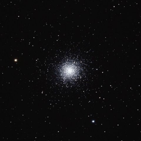 M13　ヘルクレス座の大球状星団