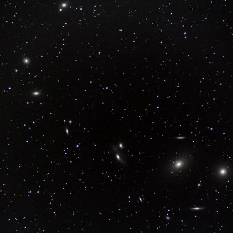 マルカリアンの銀河鎖