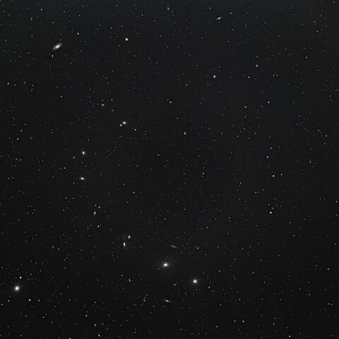 マルカリアンの銀河鎖