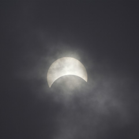 日食 余新鎮中学校にて