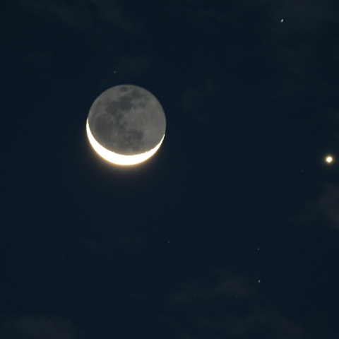 地球照の月と金星
