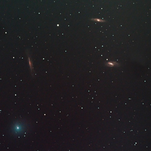 しし座の三つ子銀河と紫金山第1彗星（62P）