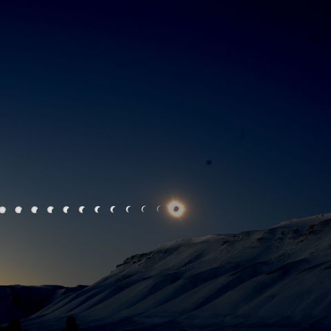 皆既日食(前半)