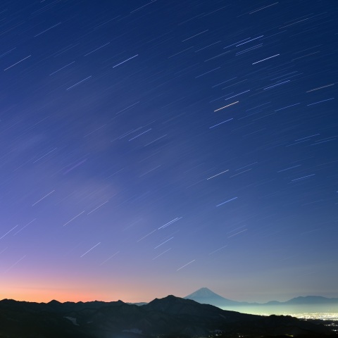 マジックアワーに輝くさそり座