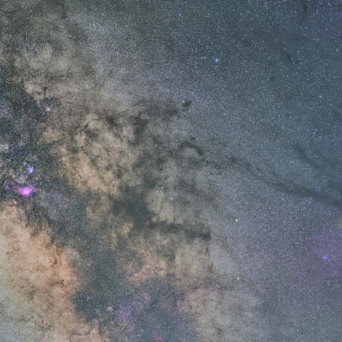 ノクト星野（パイプの煙）