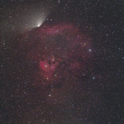 パンスターズ彗星＆NGC7822