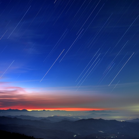 昇るオリオン座