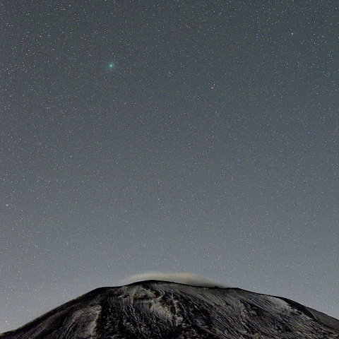 星景写真（ウィルタネン彗星）