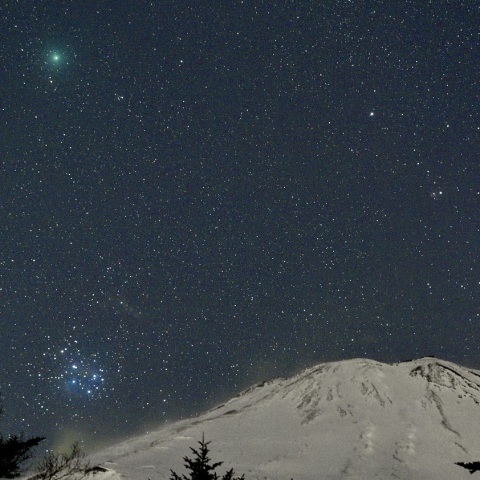 望遠星景（本日未明のウィルタネン彗星&M45）