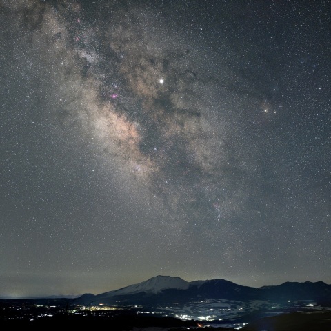 浅間山と銀河中心部