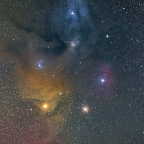 ニコン120-300ズームで撮影したサソリ座の散光星雲