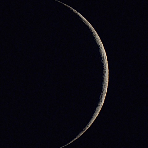 細い月（月齢2.0）