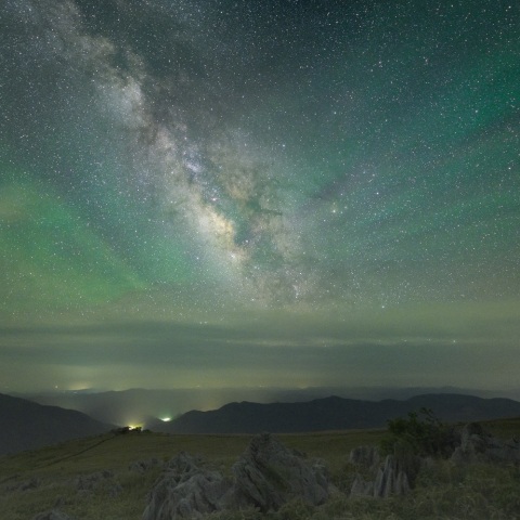 ５月２８日未明の夏の銀河と大気光