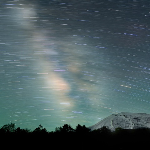 ５月１０日未明の夏の銀河と大気光