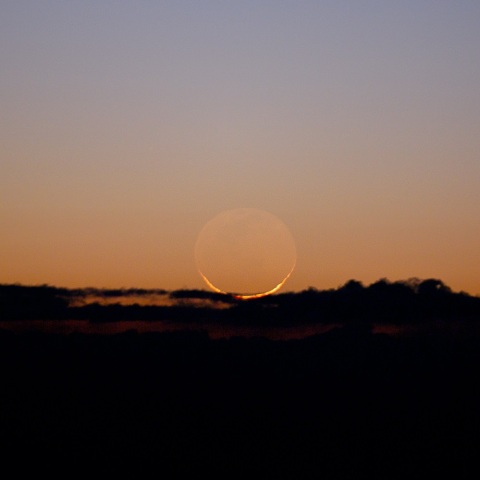 星景写真（極細の月）