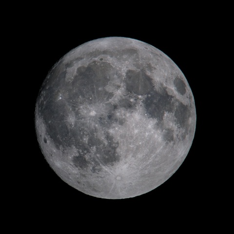 ２０２３年のストロベリームーン