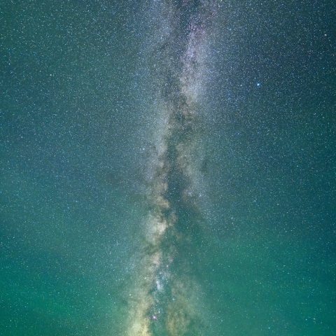 大気光と立ち昇る天の川