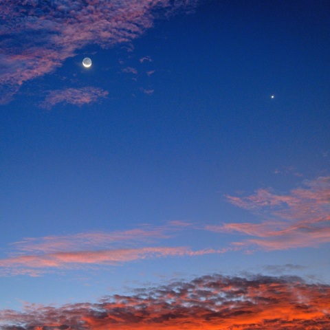 ９月１２日未明の細い月と金星