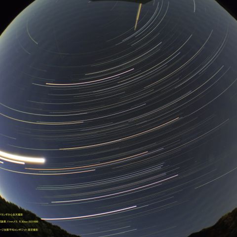 月と金星、木星が並んで東の空に上る