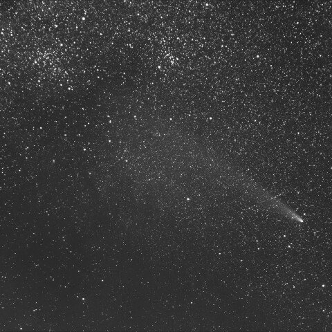 へびつかい座の散開星団を通り抜ける彗星（11/3）