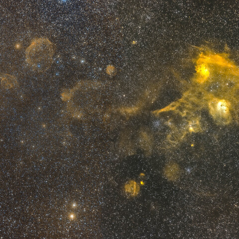 ぎょしゃ座の散光星雲群