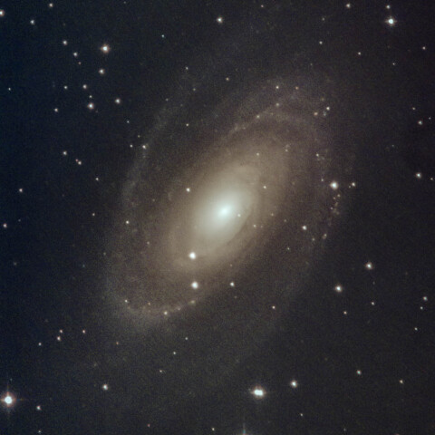 M81 ボーデの銀河　おおくま座