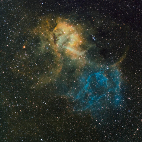 SH2-132 ライオン星雲 ケフェウス座