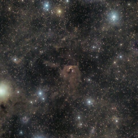 NGC1555 ハインドの変光星 おうし座