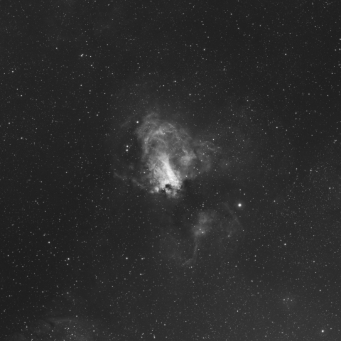 オメガ星雲 (NGC6618/M17)
