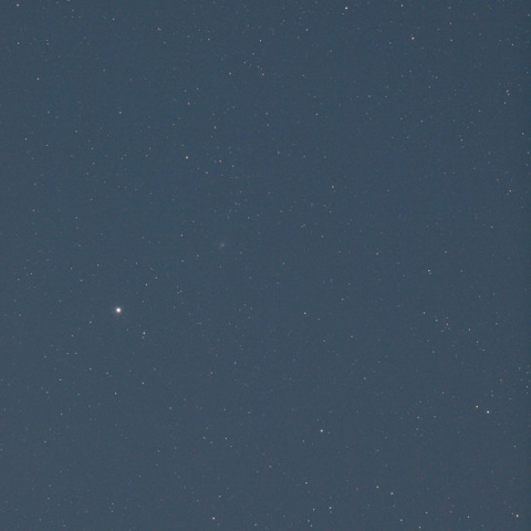 北極星とラブジョイ彗星