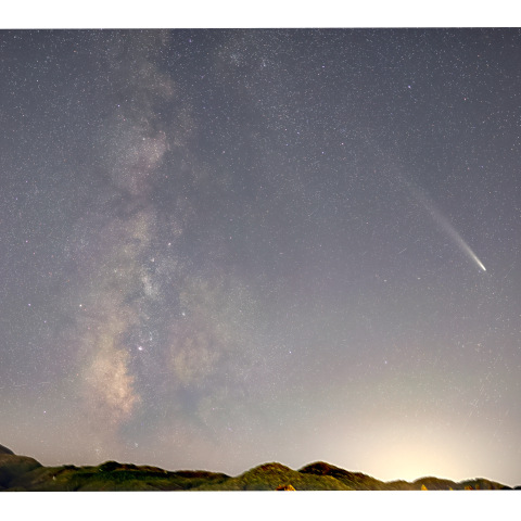 アトラス彗星と天の川