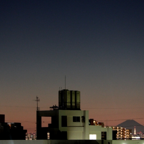 夕空の金星、水星と富士山、東京タワー