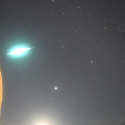 ふたご座流星群の火球