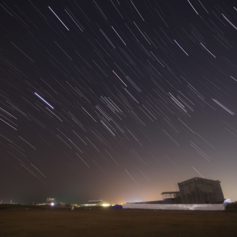 西に傾く冬の星座