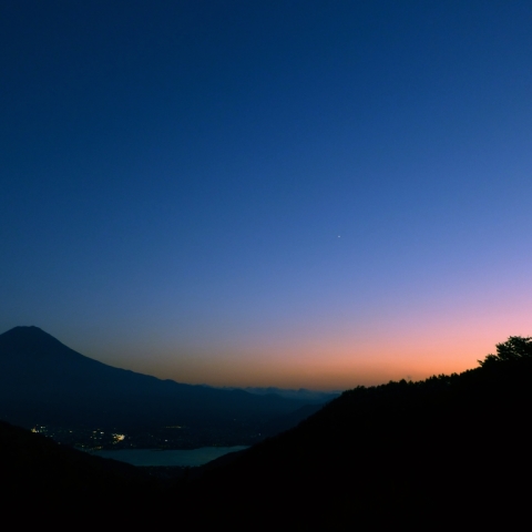 金星と富士山