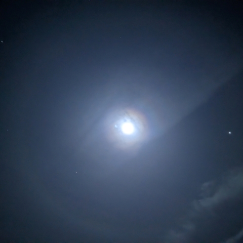 1/20の月と三重の暈と木星とカペラとアルデバランと(昴、写ってません、残念!)